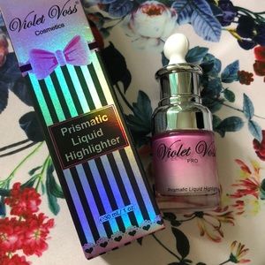 Violet voss Prismatic liquid highlighter